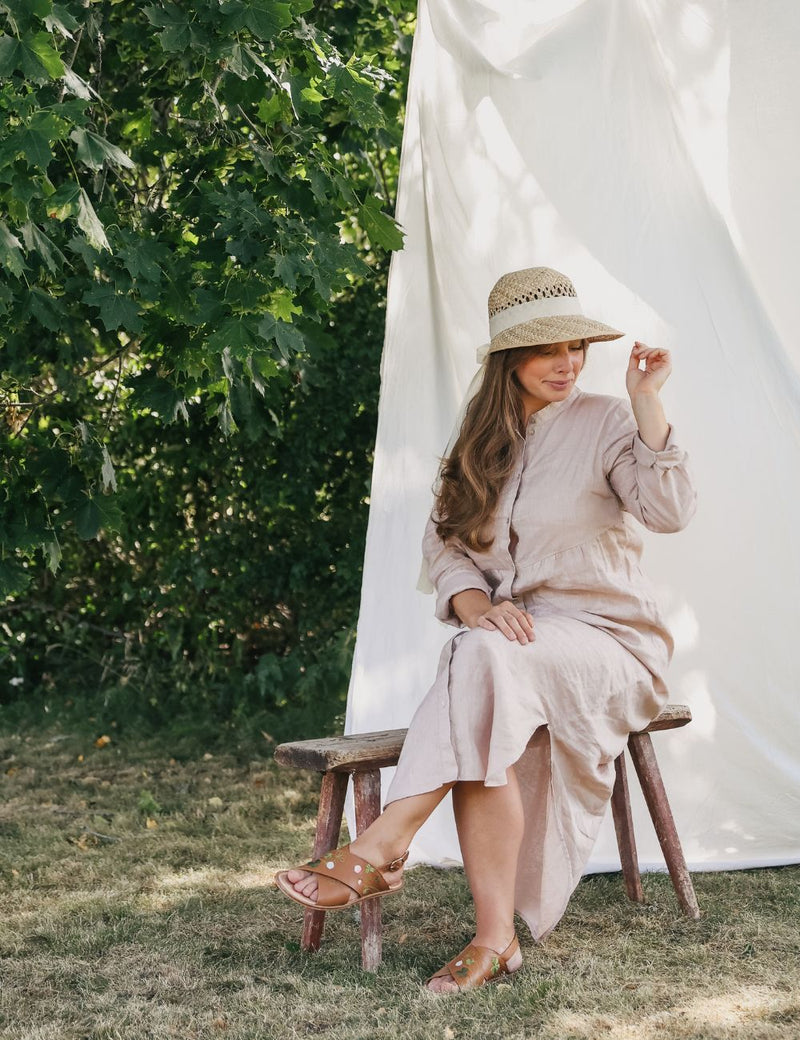 Petit Nord Blooming Clover Mama Sandal Women Latte 021