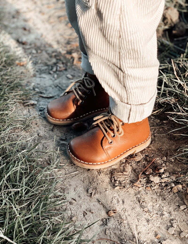 Petit Nord Classic Boot Low Boot Shoes Cognac 002