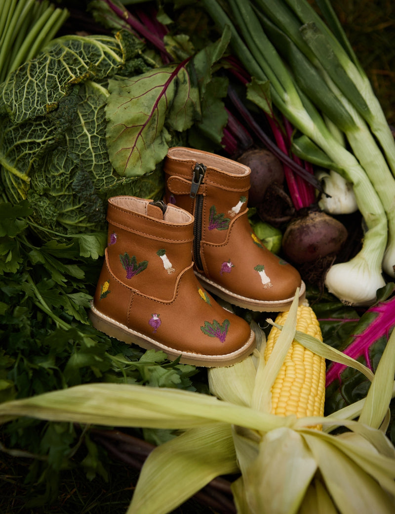 Petit Nord Fall Harvest Mingus Boot Boots Cognac 002