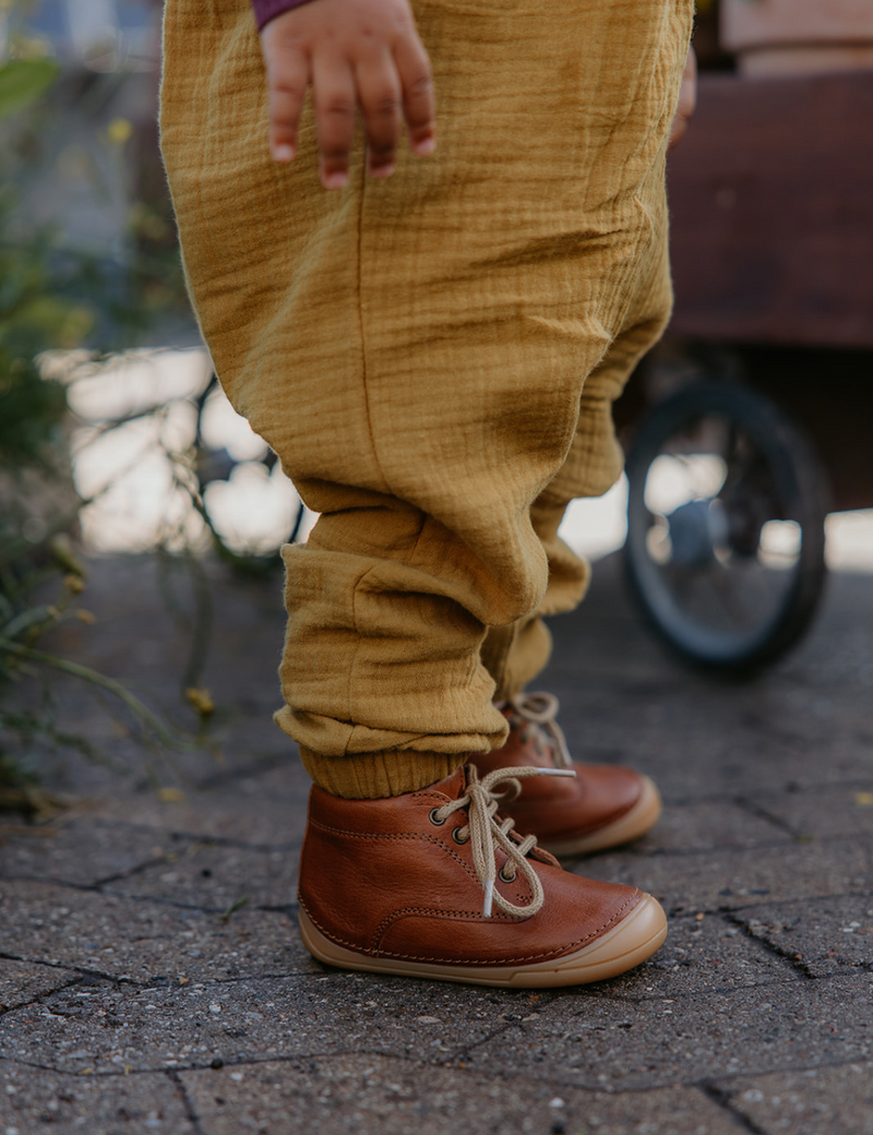 Petit Nord Mini Bootie Lace Low Boot Shoes Cognac 002