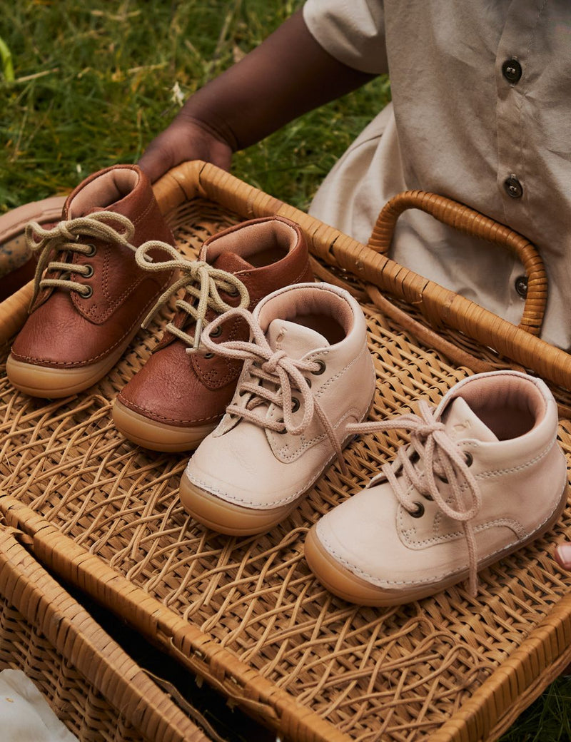 Petit Nord Mini Bootie Lace Low Boot Shoes Cream 052