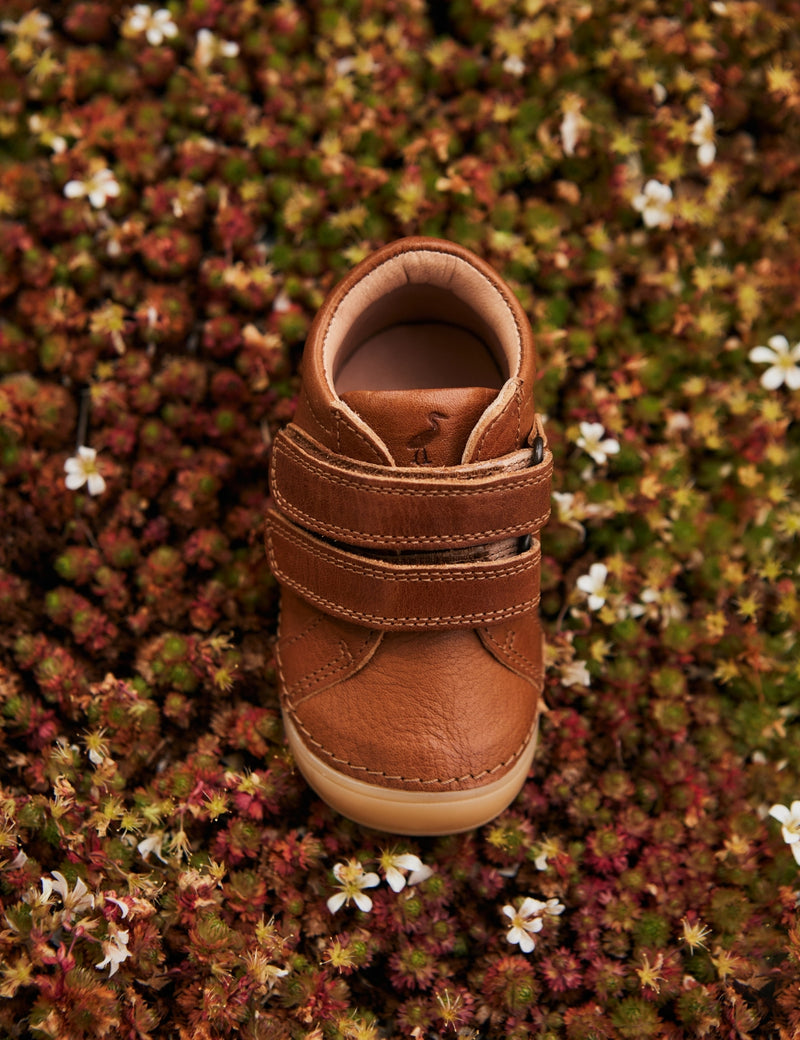 Petit Nord Mini Bootie Velcro Low Boot Shoes Cognac 002
