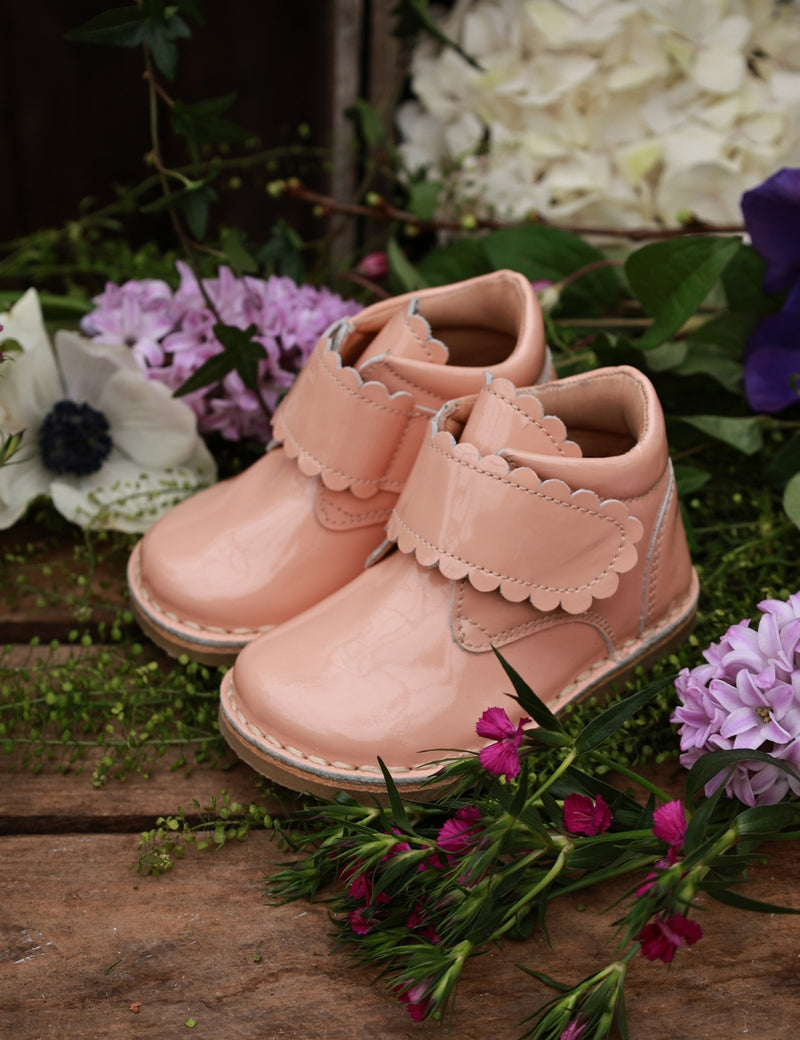 Petit Nord Scallop Velcro Boot Low Boot Shoes Blush 084