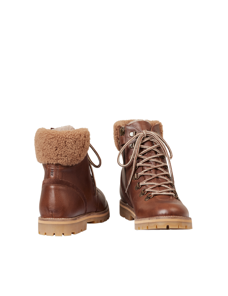 Petit Nord Shearling Winter Boot Women Women Hazelnut 069