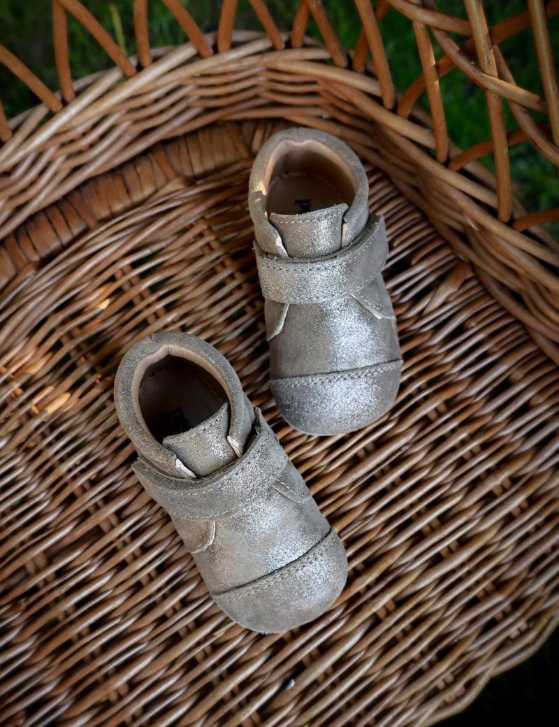 Petit Nord Shoe with Velcro Indoor Shoes Galaxy Suede 093