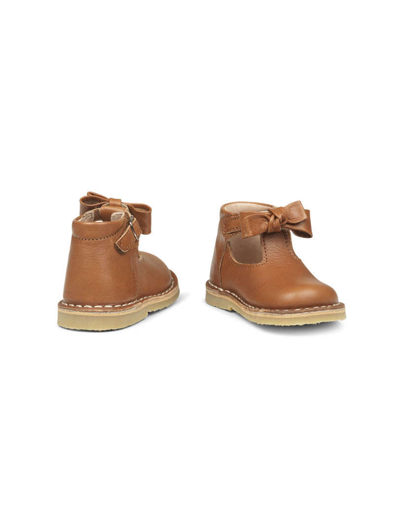 Petit Nord T-bar Bow T-bars and Ballerinas Cognac 002