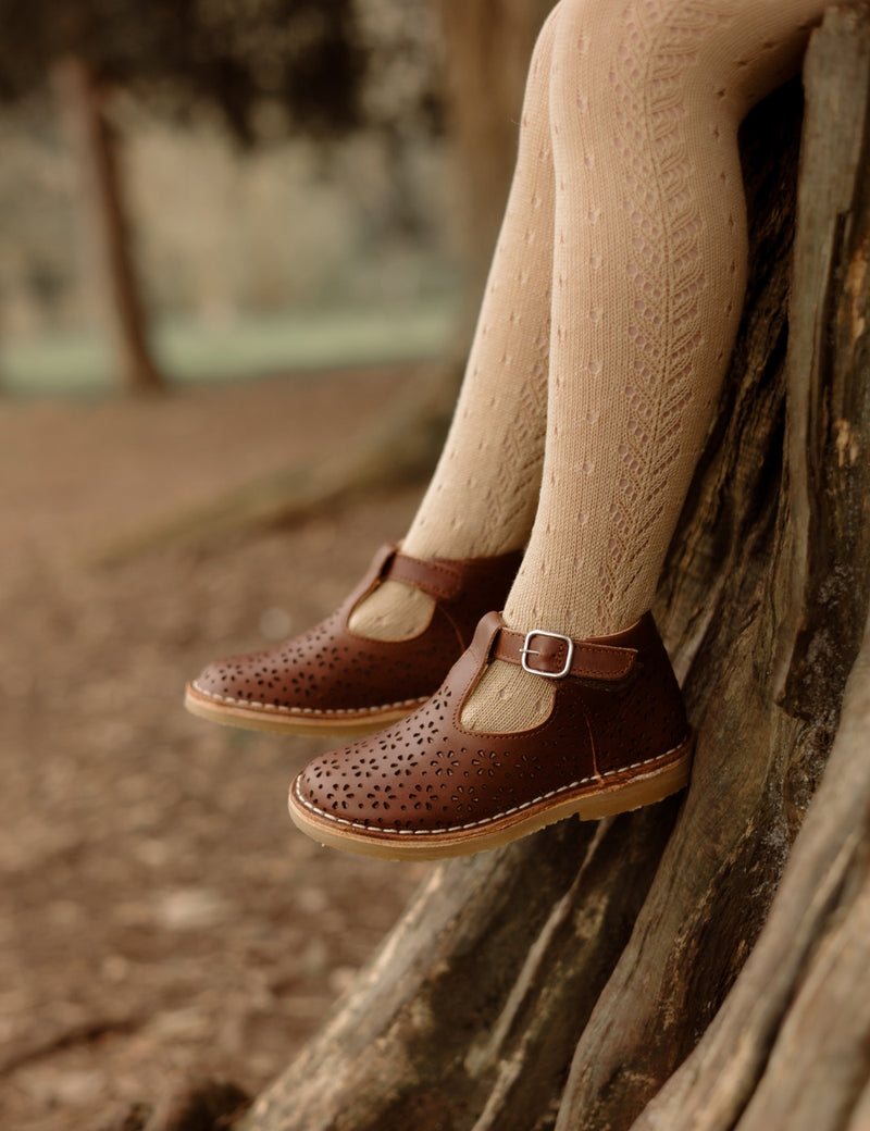 Petit Nord T-bar Flower T-bars and Ballerinas Hazelnut 069