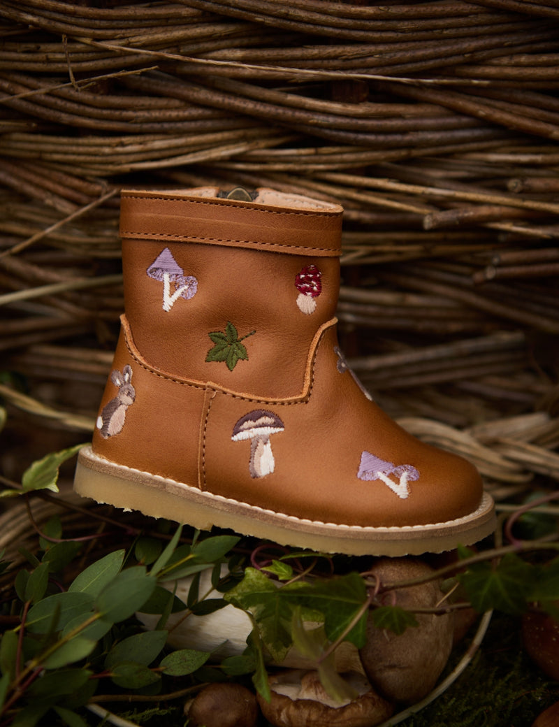 Petit Nord Woodland Mingus Boot Boots Cognac 002