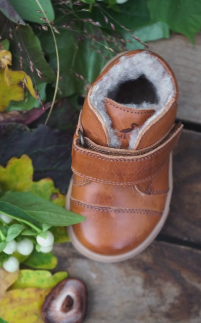 Petit Nord Toasty Kicks Winter Boots Cognac 002