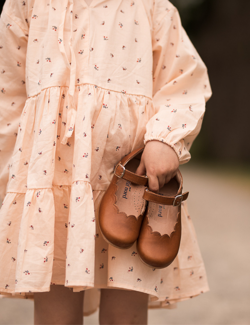 Petit Nord Scallop Mary Jane T-bars and Ballerinas Cognac 002